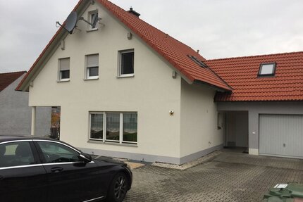 3-Zimmer-Souterrain-Whg WFL ca. 80 m² eigener Eingang mit Terrasse und Gartenanteil ab sofort vermietbar. - Neunburg vorm Wald