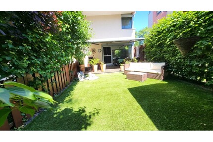 Eck-Haus im Haus mit Garten in toller Lage von Hanau