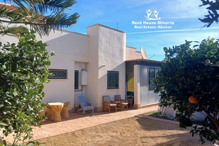 Villa in Zurgena - 185.000,00&nbsp;EUR Kaufpreis, ca.&nbsp; 90,00&nbsp;m&sup2; in Zurgena (PLZ: )