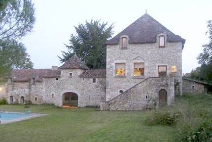 Chateau des XIV Jahrhunderts nahe Poitiers - NALLIERS