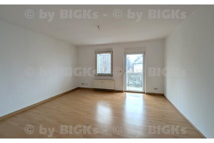 BIGKs: Suhl-Leninring: 3 Raum Wohnung Suhl,sep.Küche,Wannenbad, Balkon (-;)
