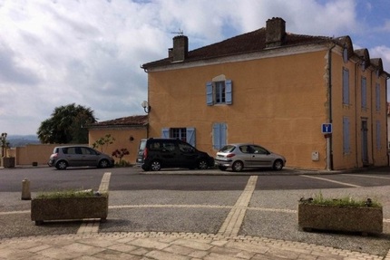 Belle demeure du 18ème siècle entièrement restaurée - MONGET