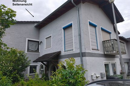 Großz. Etagenwohnung - 6 Zimmer davon 4-5 Schlafzimmer WFL ca. 140 m² gelegen im 1. Stock eines 3-FMH off. Kamin optionaler Gartenanteil. - Laaber