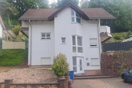 Mediterran gestaltetes Einfamilienhaus in schöner Stadtrandlage - Zweibrücken