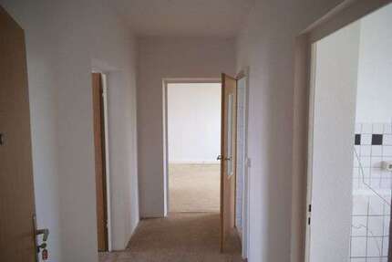 Schöne 2 Zimmer Wohnung mit Küche! - Schmiedefeld