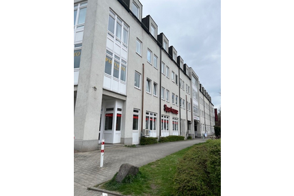 Klotzsche: bezugsferrtiges Büro mit 3 Räumen - Dresden