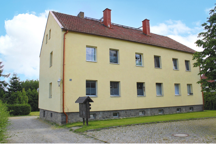 Rauschwitz - Vollvermietets Mehrfamilienhaus - Elstra