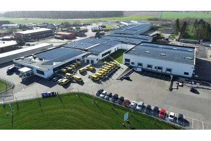Interessante Lagerhalle mit Laderampen u. Bürofläche - Steyerberg