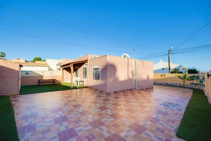 Einfamilienhaus in Torrevieja - 259.500,00&nbsp;EUR Kaufpreis, ca.&nbsp; 77,00&nbsp;m&sup2; in Torrevieja (PLZ: )