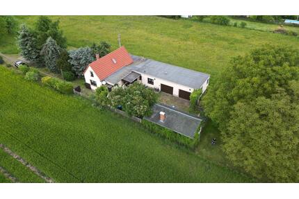 Einfamilienhaus in idyllischer Lage mit großem Grundstück - Großeutersdorf