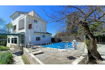 Einfamilienhaus in Íllora - 192.000,00&nbsp;EUR Kaufpreis, ca.&nbsp; 324,00&nbsp;m&sup2; in Íllora (PLZ: )