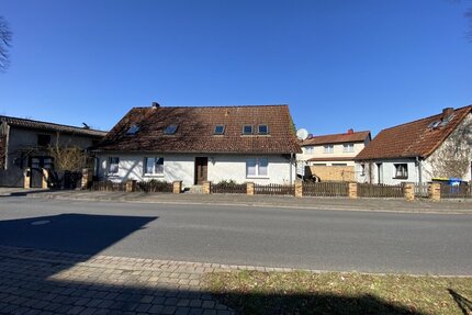 sanierungsbedürftiges Haus mit Garage und Nebengebäude günstig zu verkaufen - Wittstock Sewekow