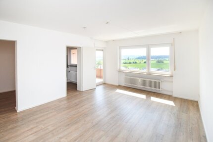 Modernisierte 1,5-Zimmer-Wohnung mit Balkon & Aufzug in Rottweil