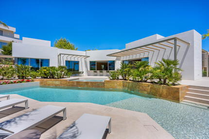 Villa in Las Colinas Golf - 2.450.000,00&nbsp;EUR Kaufpreis, ca.&nbsp; 415,00&nbsp;m&sup2; in Las Colinas Golf (PLZ: )