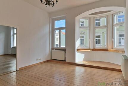 (12403_01) MGN: helle 2-Raum-Wohnung mit Parkett, Holzdielung, Stuckdecken, Balkon und Einbauküche in der Innenstadt - Meiningen