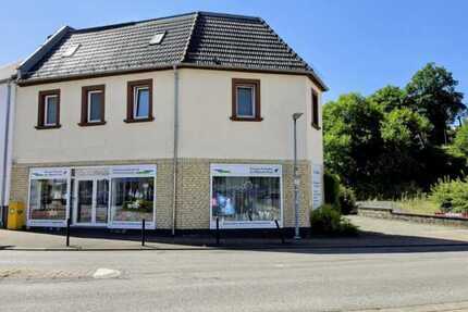 2-Familienhaus mit attraktiver Gewerbefläche in prominenter Lage - Homburg