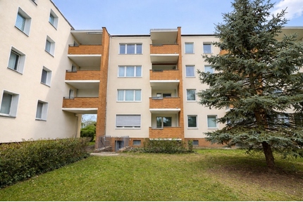 Wohnen nahe Ortskern & U-Bahn – freie Wohnung mit Balkon - Berlin