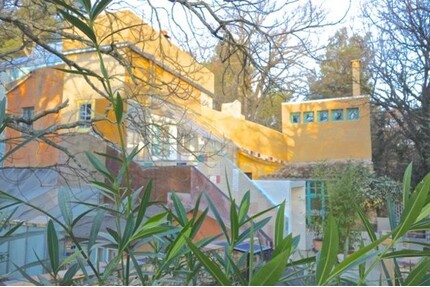 Ferienhaus im Luberon - 1.000.000,00&nbsp;EUR Kaufpreis, ca.&nbsp; 400,00&nbsp;m&sup2;&nbsp;Wohnfl&auml;che in APT (PLZ: 84400)