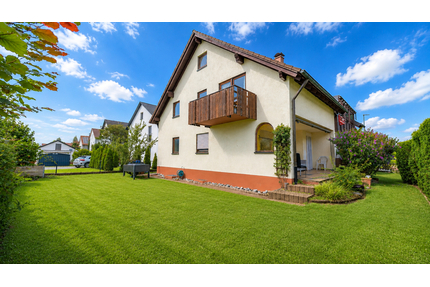 Wohnen auf zwei Etagen mit großzügigen Garten - Ulm / Gögglingen