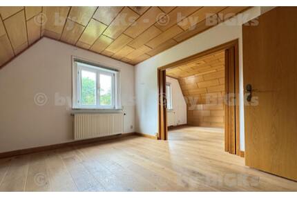 BIGKs - Schleusingen: 3 Raumwohnung mit großem Garten - inkl. Kücheneinrichtung, Duschbad (-;)