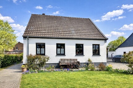 435.000,00&nbsp;EUR Kaufpreis, ca.&nbsp; 131,00&nbsp;m&sup2;&nbsp;Wohnfl&auml;che in Kempen (PLZ: 47906)