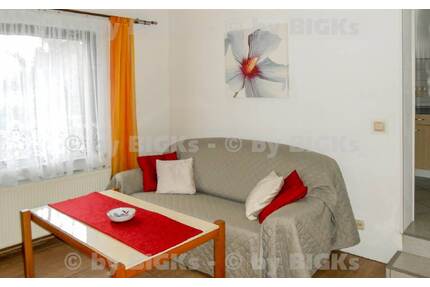 BIGKs - nur für Nichtraucher: Möblierte 2-Zimmer Whg, 06120 Halle-Kröllwitz (-;)