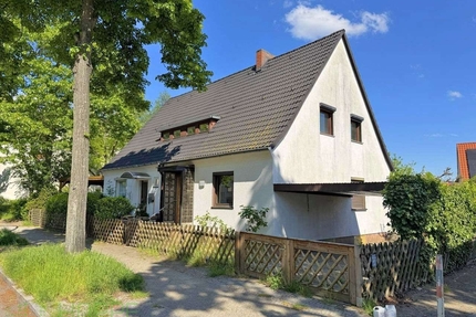 Lankwitz - Renovierungsbedürftige Doppelhaushälfte mit idyllischem Garten - Berlin Berlin - Steglitz-Zehlendorf - Lankwitz