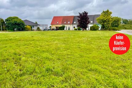 HORN IMMOBILIEN ++ Baugrundstück in Pasewalk, Einfamilienhaus oder zwei Doppelhaushälften