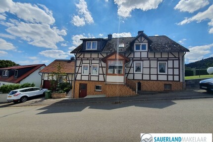 Freistehendes Haus mit Aussicht in Stormbruch - Diemelsee-Stormbruch