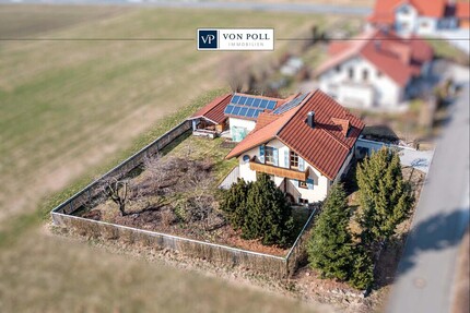 Großzügiges Zuhause mit umzäunten Gartengrundstück und vielseitigem Studio - Schönthal