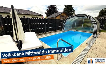 Pool mit gepflegtem Einfamilienhaus und Doppelgarage bei Geithain