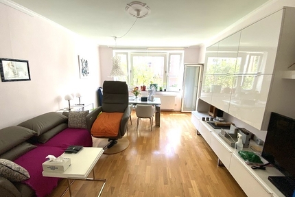 Möblierte 3-Zimmer-Wohnung mit Südwest-Loggia in top Lage Schwabing-West - München / Schwabing-West