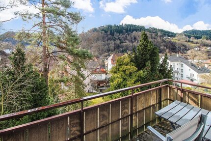 Schöne 3-Zimmer-Wohnung mit Balkon und Dachterrasse in Schramberg