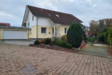 Neuwertiges Komforthaus in schöner Stadtrandlage von Homburg