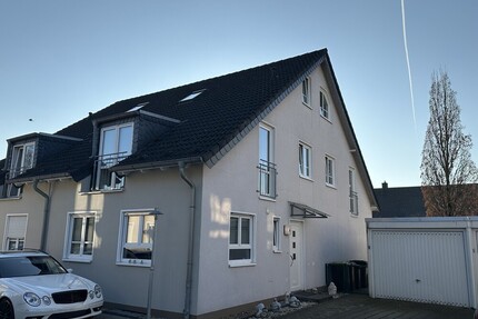 Moderne DHH · sehr gepflegt · werthaltig · zurzeit vermietet · ruhige Lage am Thunebach! - Bad Lippspringe