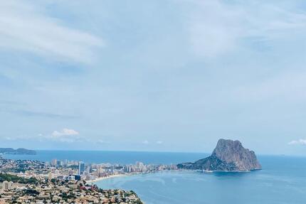 Villa in Calpe - 1.550.000,00&nbsp;EUR Kaufpreis, ca.&nbsp; 427,00&nbsp;m&sup2; in Calpe (PLZ: )