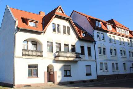 gepflegte 2-Zimmer-Wohnung inkl. Einbauküche ***1 Monat Kaltmietenfrei*** - Burg