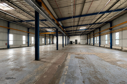 Sofort verfügbare Gewerbehalle mit vielseitigen Nutzungsmöglichkeiten - Bad Oeynhausen / Sundern
