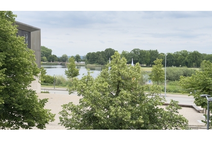 Repräsentatives Wohnen am Schlossgarten: Frisch renoviert & voller Wärme - Schwerin Feldstadt