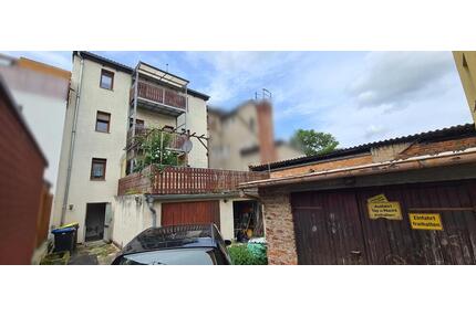 Mehrfamilienhaus mit Grundstück und Garagen , teilw. frei - Kahla