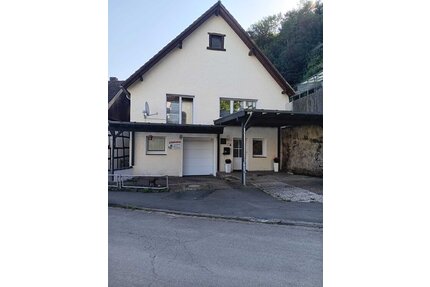 Beverungen-OT, Wohnhaus - 136.000,00&nbsp;EUR Kaufpreis, ca.&nbsp; 120,00&nbsp;m&sup2;&nbsp;Wohnfl&auml;che in Beverungen (PLZ: 37688) Herstelle