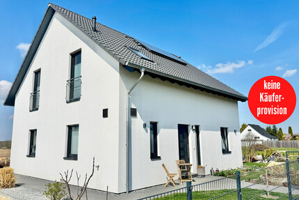 HORN IMMOBILIEN + RESERVIERT! modernes Einfamilienhaus mit 5 Zimmern, 15 Minuten mit dem Auto bis Neubrandenburg - Lindetal