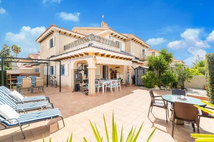 Chalet in Orihuela Costa - 279.000,00&nbsp;EUR Kaufpreis, ca.&nbsp; 89,00&nbsp;m&sup2; in Orihuela Costa (PLZ: )