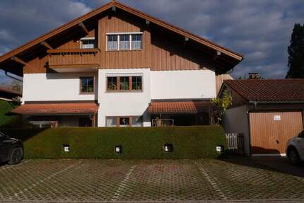 Chiemseenähe - 365.000,00&nbsp;EUR Kaufpreis, ca.&nbsp; 77,00&nbsp;m&sup2;&nbsp;Wohnfl&auml;che in Grabenstätt (PLZ: 83355)