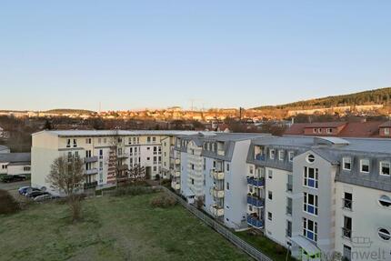 (12537_38) MGN: ruhige 2-Raum-Dachgeschoss-Wohnung mit Aufzug und Balkon zum grünen Innenhof, Hausmeisterservice - Meiningen