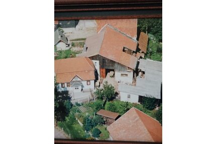 Schleusingen-OT, EFH + Scheune - 69.000,00&nbsp;EUR Kaufpreis, ca.&nbsp; 130,00&nbsp;m&sup2;&nbsp;Wohnfl&auml;che in Schleusingen (PLZ: 98553) Erlau