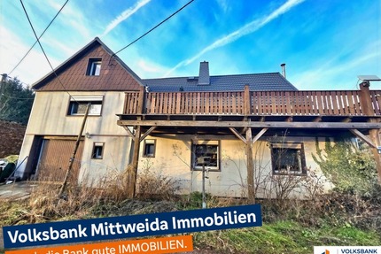 Sanierungsbedürftiges Einfamilienhaus in Erlau!