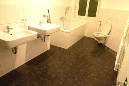 Viel Platz und erschwinglich mit Balkon - Zwickau Pölbitz