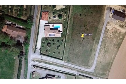 Leicht abschüssiges Baugrundstück - AUBIET