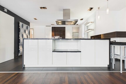 Exklusives Maisonette-Penthouse mit EBK, Whirlpool, Sauna & 2 TG-Stellplätzen - provisionsfrei - Karben / Petterweil